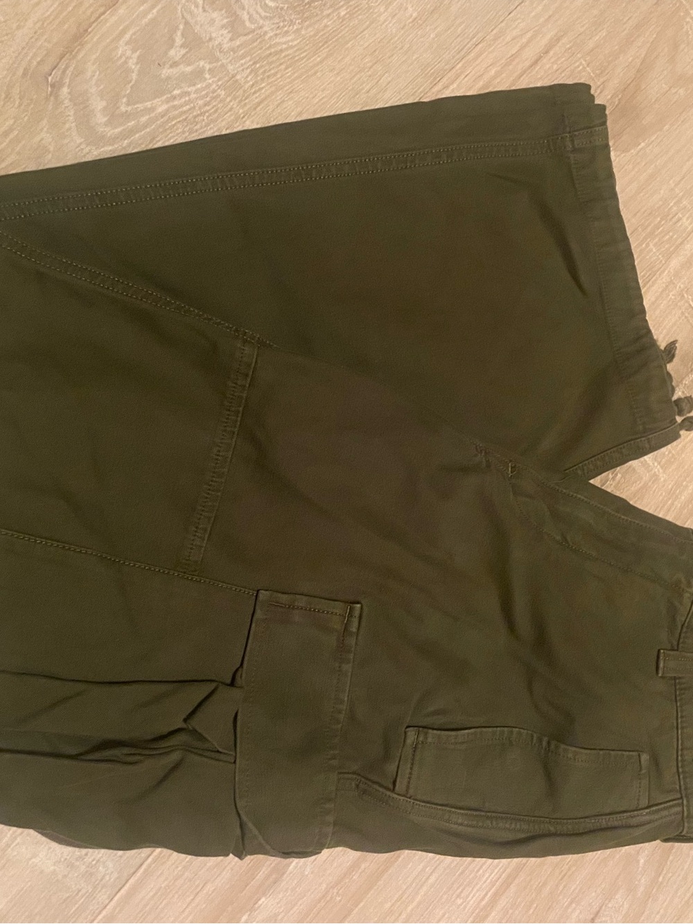 TNA Olive Green Cargo Pants Women wide Leg Buckle Pocket Adjustable size 2 - Picture 2 of 10